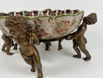 Polychrome ceramic bowl decorated with foliage,...