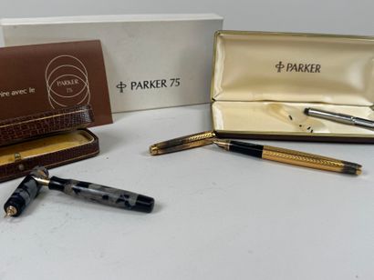 PARKER.
Gilt silver or vermeil fountain pen,...