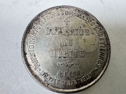 Lot of 9 bronze and silver medals.
19th century.
D....