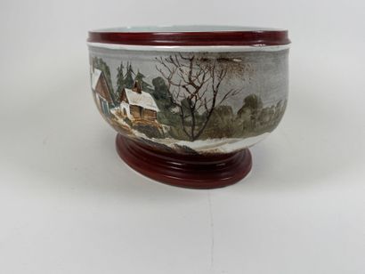 LUNEVILLE.
Large polychrome porcelain jardinière...