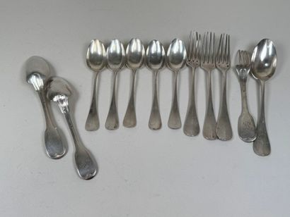Lot de couverts dépareillés en argent 950/1000,...