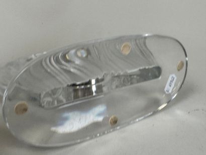 LALIQUE.
Modèle aux Iris.
Pendule de table...