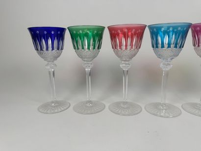 SAINT-LOUIS.
Modèle Tommy.
Suite de 6 verres...