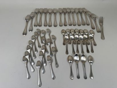 Émile PUIFORCAT.
Partie de ménagère en argent...