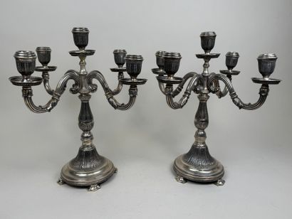 Paire de flambeaux en argent étranger à 4...
