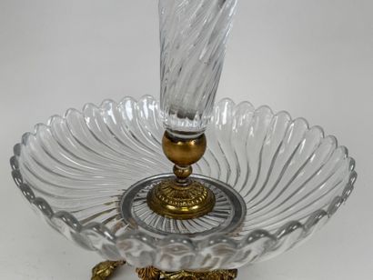 BACCARAT.
Centre de table composé d'une coupe...