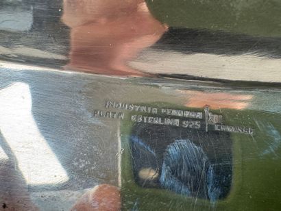 PEROU.
Grand plat en argent 925/1000, le...