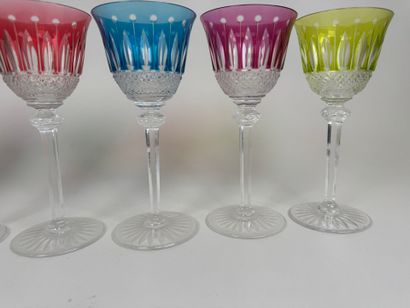 SAINT-LOUIS.
Modèle Tommy.
Suite de 6 verres...