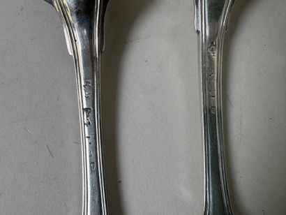 Lot de deux couverts en argent 950/1000,...