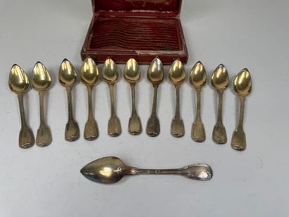 Série de 12 petites cuillères en argent doré...