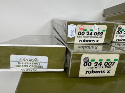 CHRISTOFLE.
Modèle RUBANS.
Partie de ménagère...