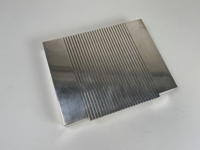 Important coffret rectangulaire en argent...