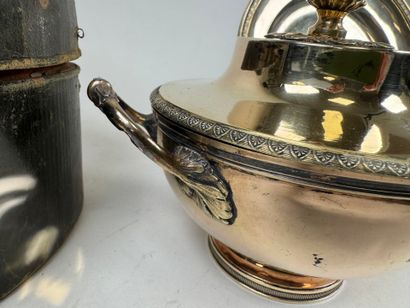 Légumier couvert ou petit bouillon à deux...