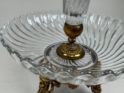 BACCARAT.
Centre de table composé d'une coupe...