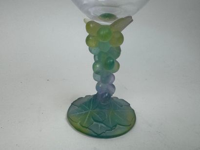 DAUM France.
Verre à buvant ballon en cristal...
