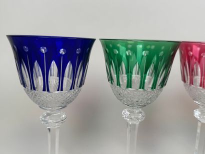 SAINT-LOUIS.
Modèle Tommy.
Suite de 6 verres...