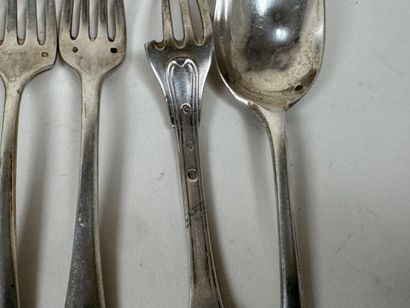 Lot de couverts dépareillés en argent 950/1000,...