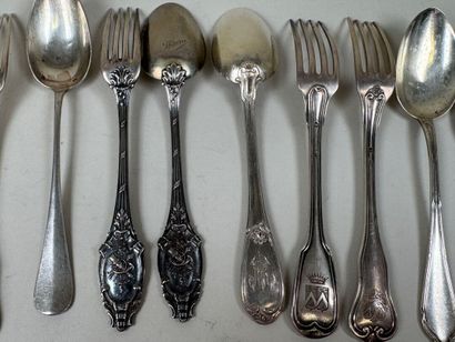 Important lot de couverts en argent 950/1000...