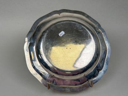 Plat circulaire en argent 950/1000, poinçon...