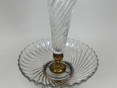 BACCARAT.
Centre de table composé d'une coupe...