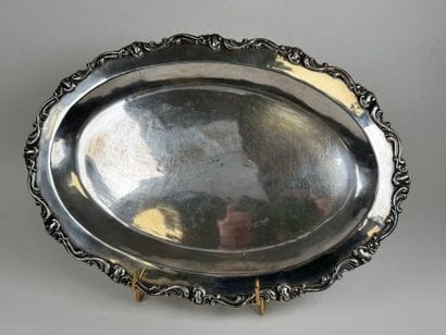 PEROU.
Grand plat en argent 925/1000, le...