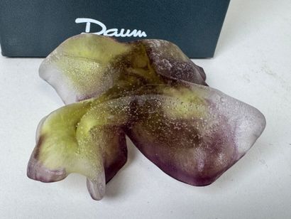 DAUM FRANCE. 
Petit presse-papier en pâte...