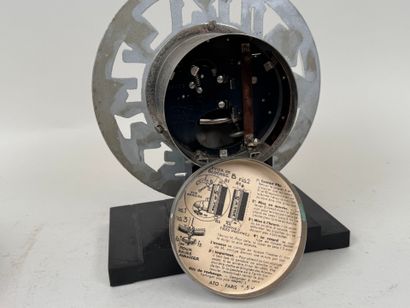 Léon HATOT (1883-1953) & ATO.
Pendulette...
