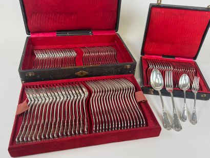 Ménagère en argent 950/1000 comprenant 18...