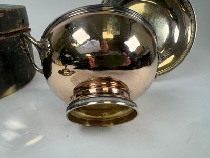 Légumier couvert ou petit bouillon à deux...