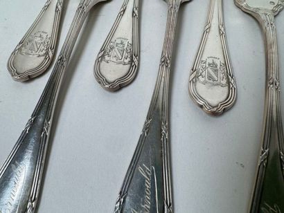 Série de 12 couverts de table et 2 couverts...
