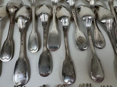 Ensemble de couverts en argent dépareillé,...
