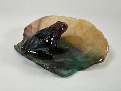 DAUM Nancy.
Vide-poche en pâte de verre polychrome...