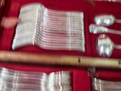 CARDEILHAC. 
Partie de ménagère en argent...
