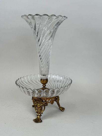 BACCARAT.
Centre de table composé d'une coupe...