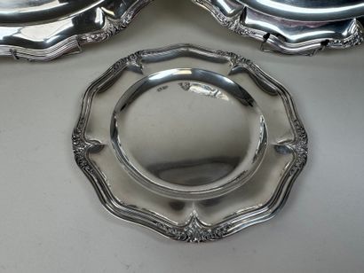 Trois plats en argent 950/1000, poinçon Minerve,...