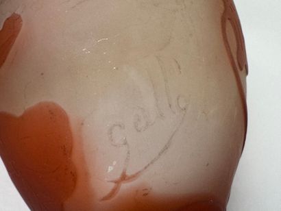 Émile GALLÉ (1846-1904).
Petit vase de forme...