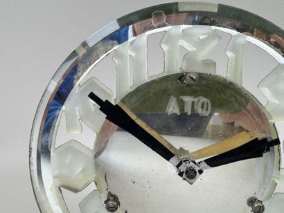 Léon HATOT (1883-1953) & ATO.
Pendulette...