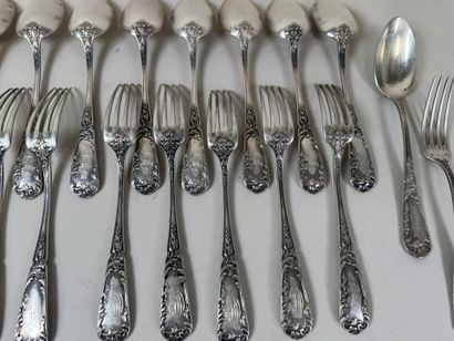 Série de 12 couverts de table en argent 950/1000,...