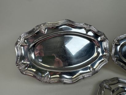 Trois plats en argent 950/1000, poinçon Minerve,...