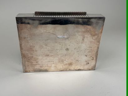 Important coffret rectangulaire en argent...