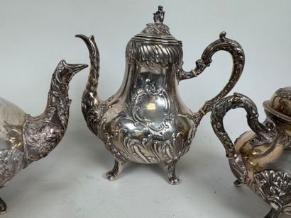 Partie de service à café et thé en argent...