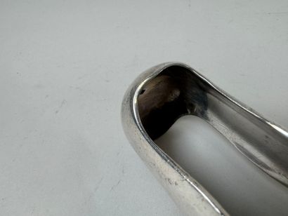 Pince de service en argent 950/1000e en forme...
