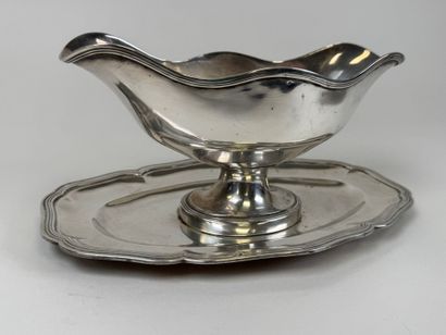 Saucière sur présentoir fixe en argent 950/1000,...
