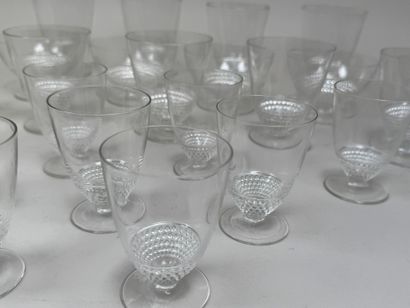 LALIQUE.
Modèle NIPPON.
Partie de service...