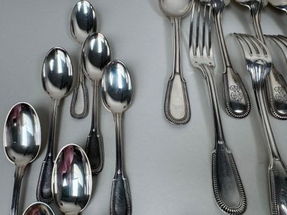 Ménagère en argent modèle à petits godrons,...