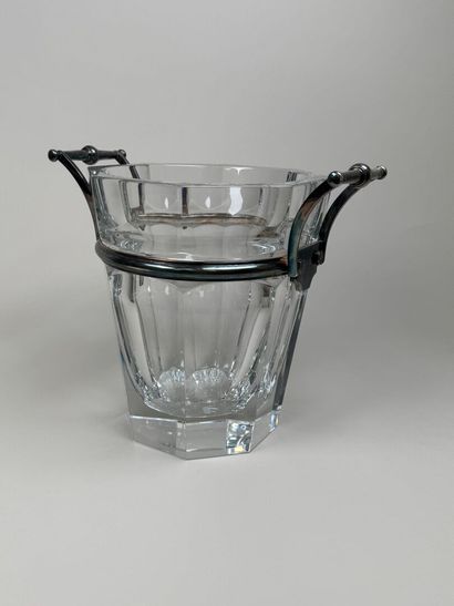 BACCARAT.
Modèle Harcourt.
Seau à champagne...