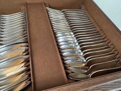 WISKEMANN silverware, Brussels.
Large silver-plated...