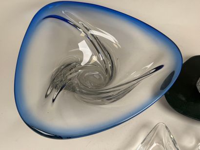 VANVES.
Large bowl or centerpiece in molded...