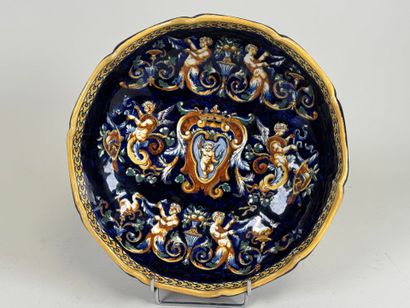 GIEN.
Renaissance model.
Polychrome earthenware...