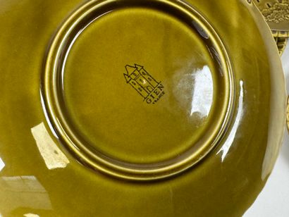 GIEN.
Part of an earthenware dessert service...